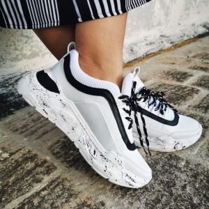 Tenis modelo Dalmata