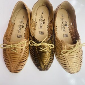 Artesanales con agujeta, piel