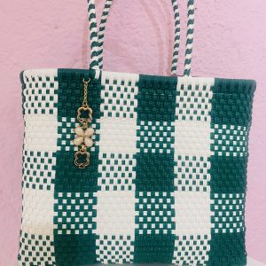 Bolsa artesanal mediana estilo canasta verde