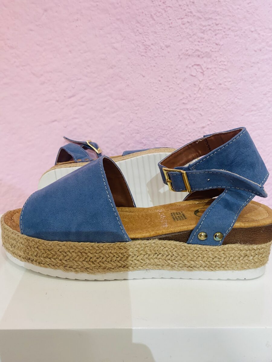 Sandalia en azul con textura durazno - Imagen 2