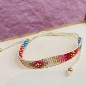 Pulsera chaquira modelo rombo rojo