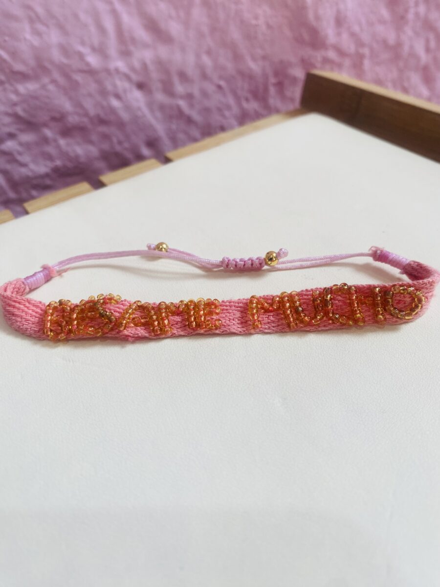 Pulsera de chaquira "Bésame mucho"