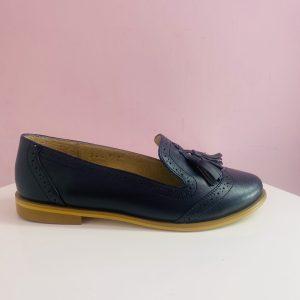 Mocasín con borlas azul