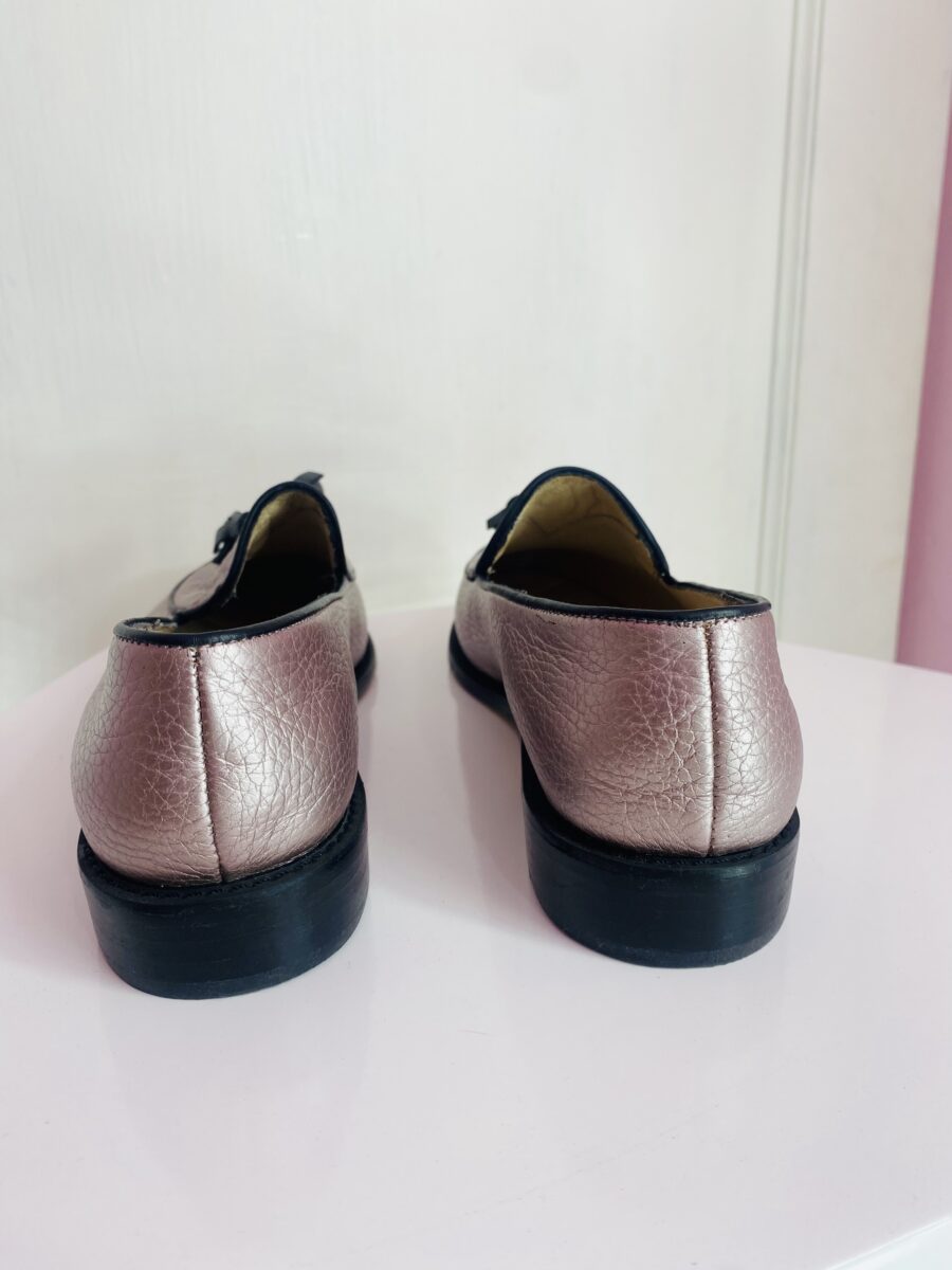 Mocasín de piel en color rosa perla. - Imagen 4