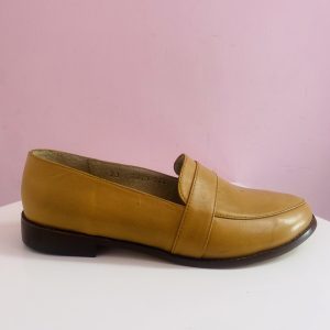 Mocasín simple color madera