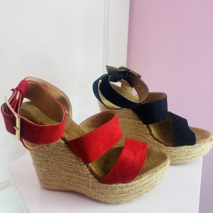 Alpargata alta en rojo y negro