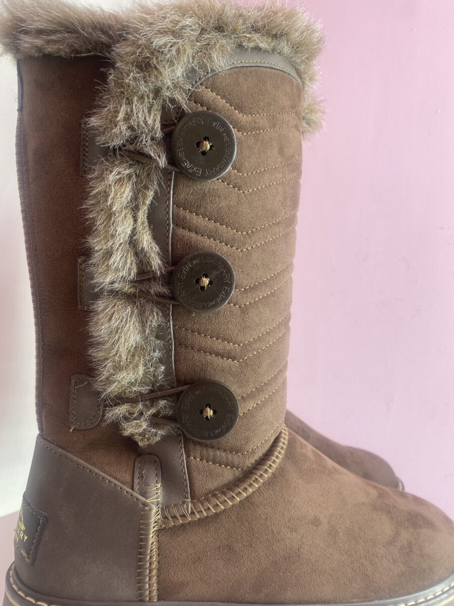 Bota de invierno con botones y peluche - Imagen 5